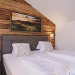 Chalet Badia By We Rent, Summercard Included *