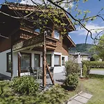 木屋 Badia By We Rent, Summercard Included *
